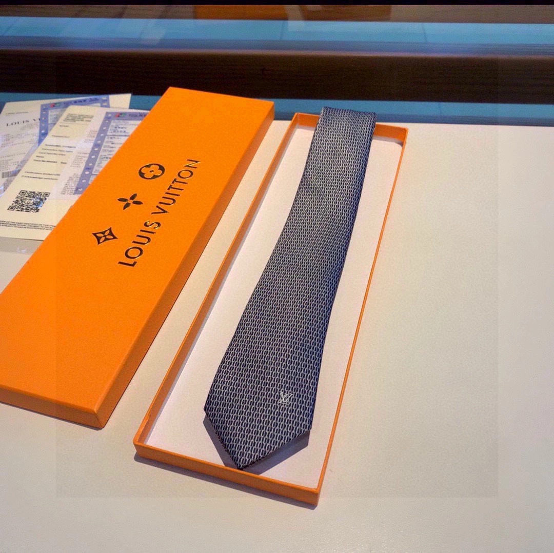 Snug Necktie 18514
