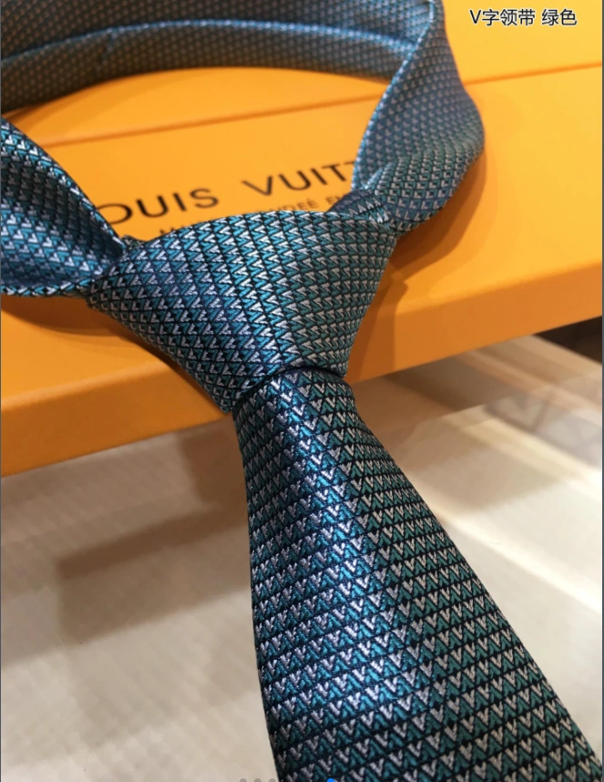 Necktie FashionForward 18536