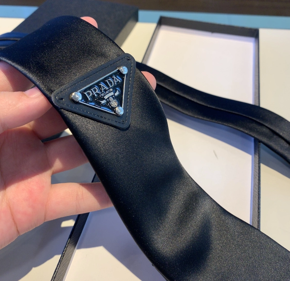 Necktie Attractive 18502
