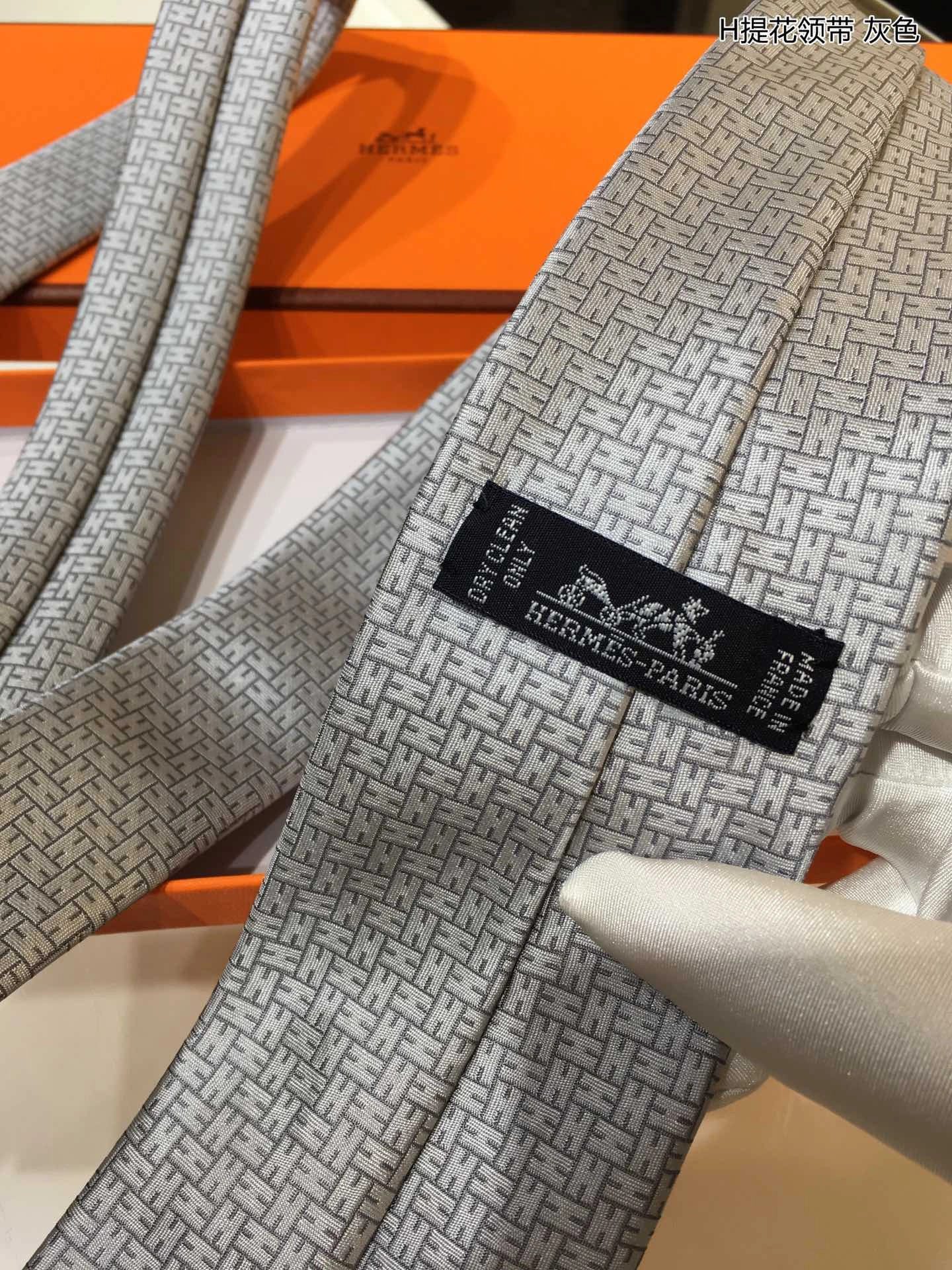 Soft Necktie 18522