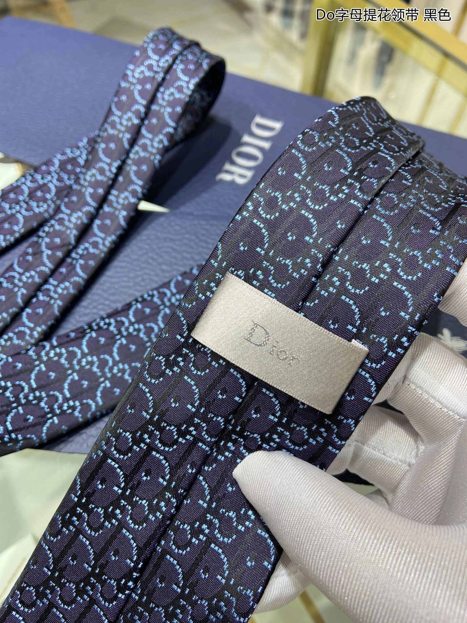 Affordable Necktie 18523