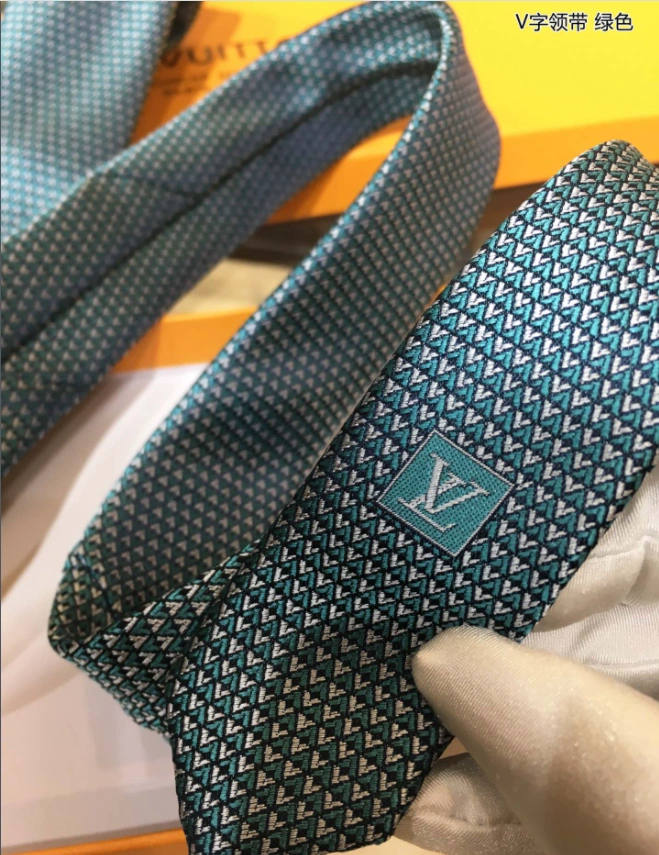 Necktie FashionForward 18536