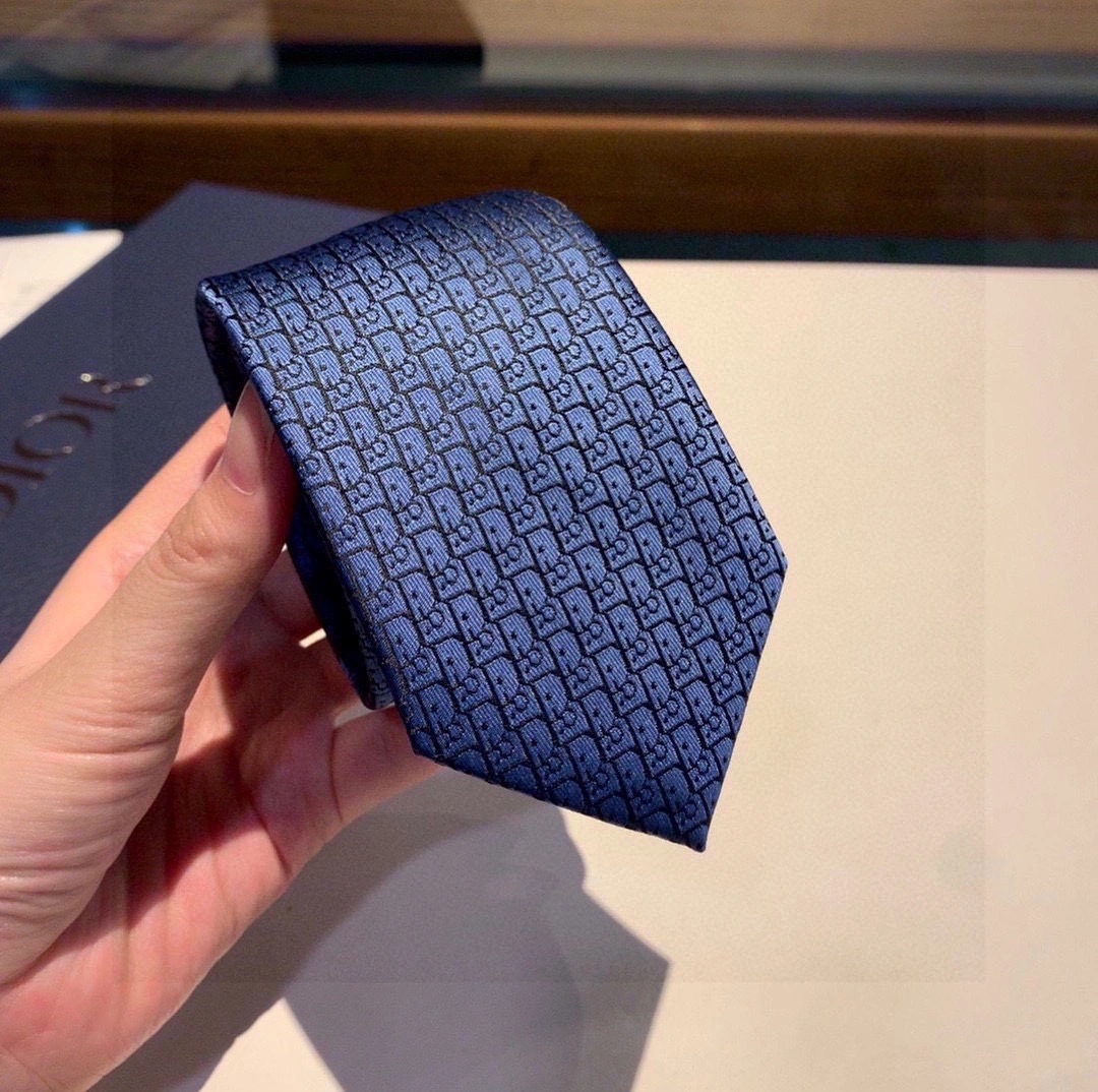 Necktie ZipUp 18496