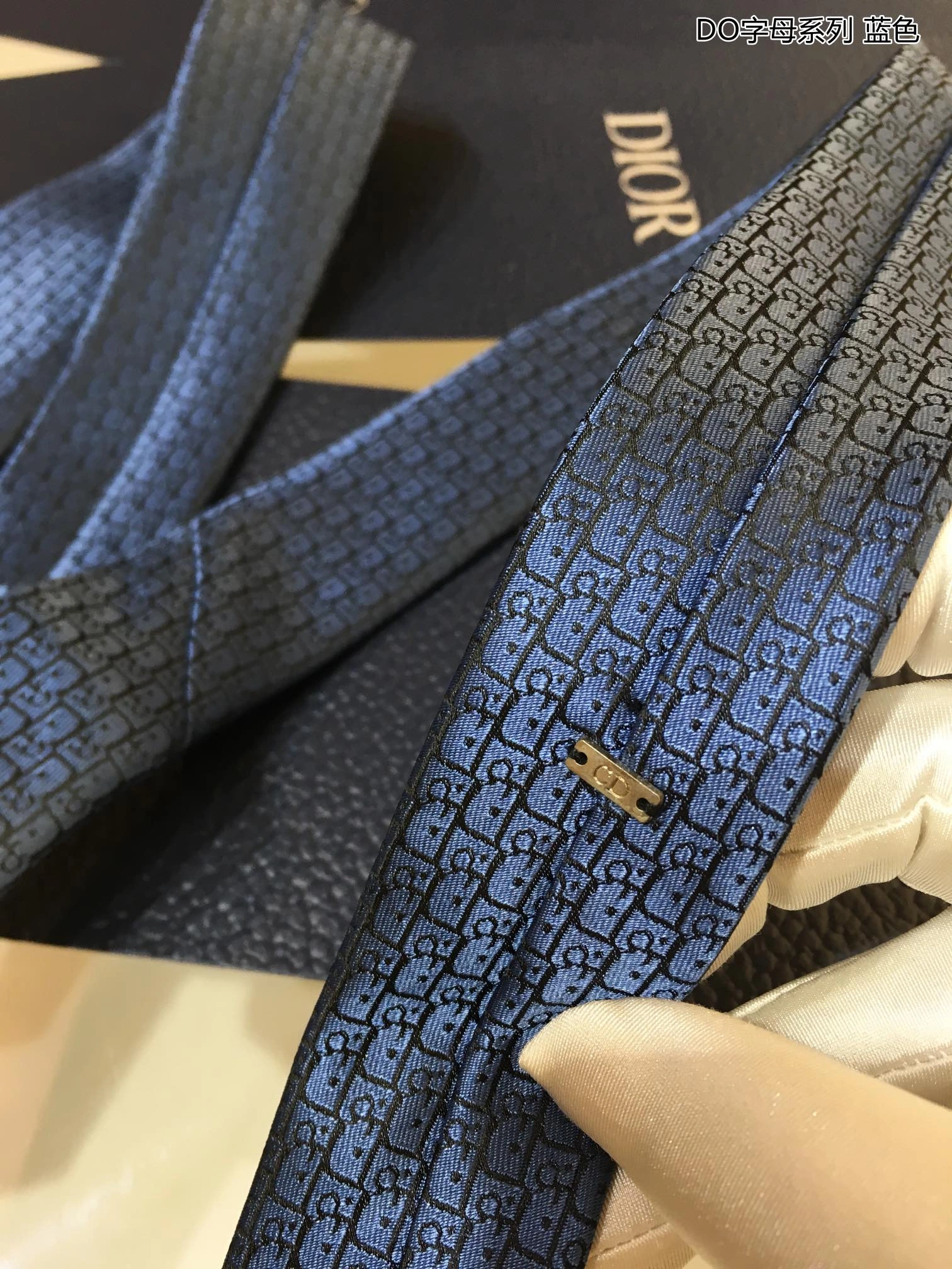 Necktie Functional 18528