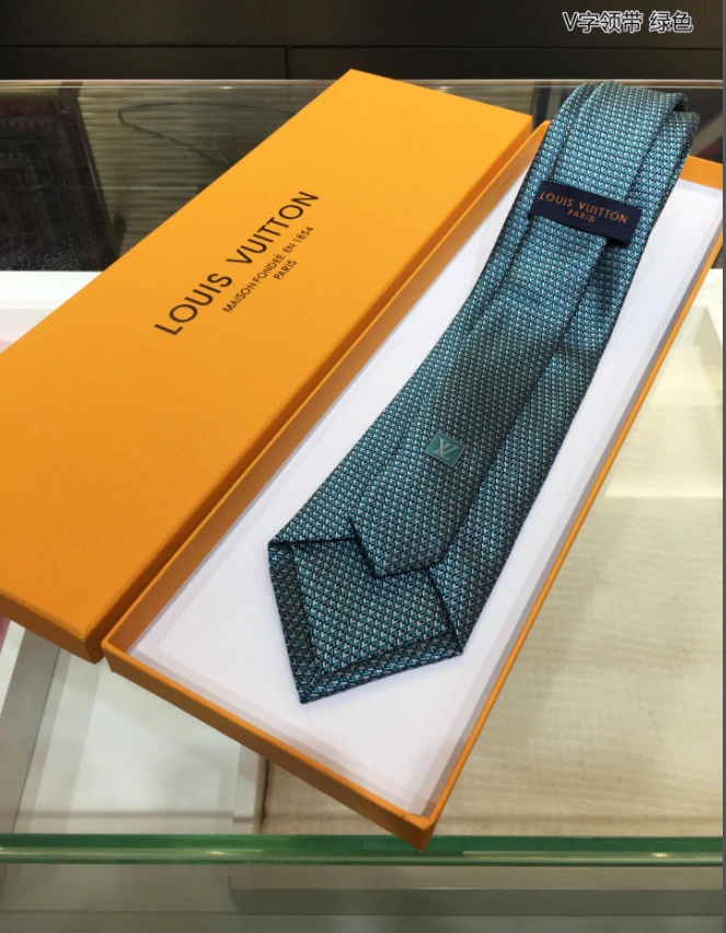 Necktie FashionForward 18536