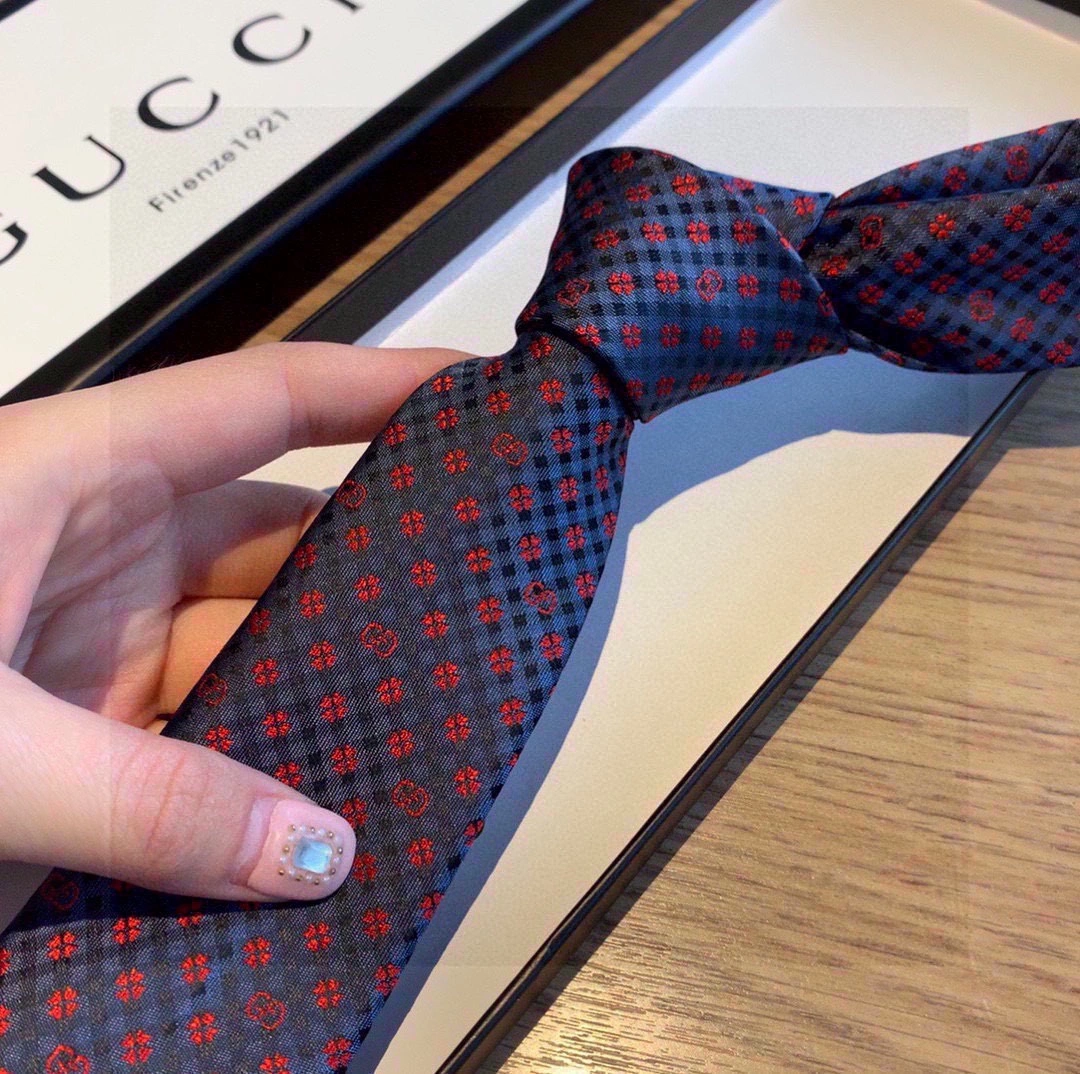 Necktie Neat 18501