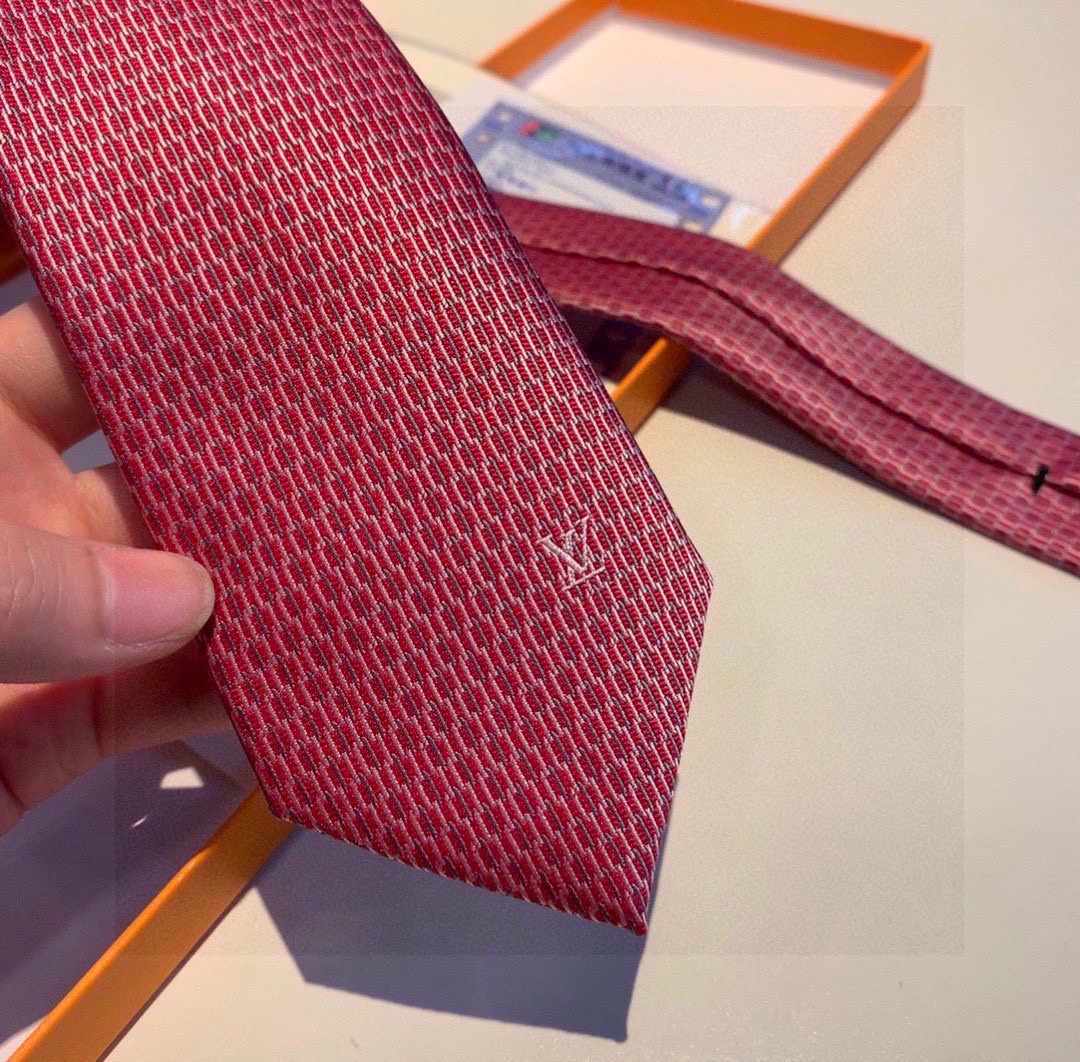 Snug Necktie 18514