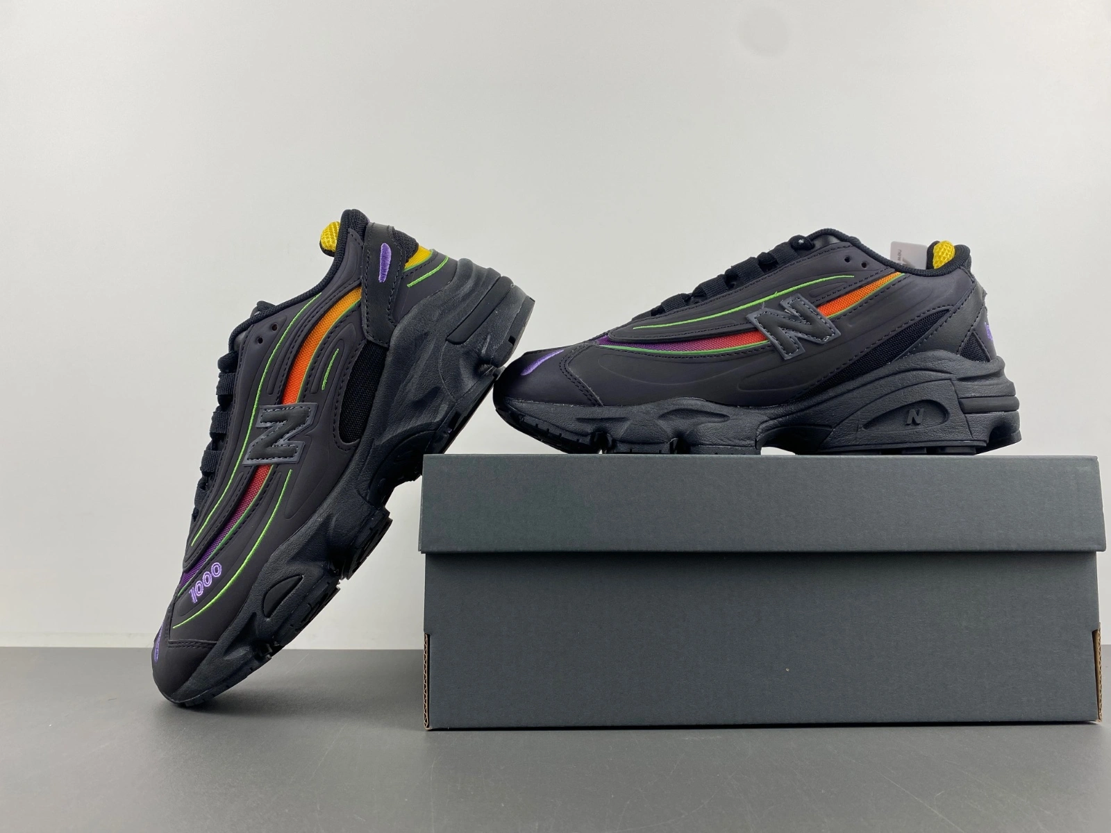 Casual New Balance 1000 Reflective Black Multi-Color M1000TP 2401