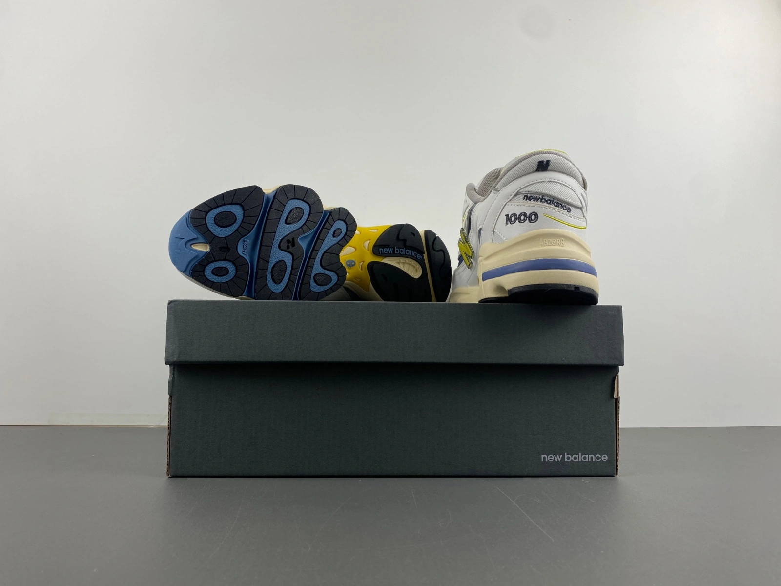 OdorResistant New Balance 1000 Sea Salt Heron Blue M1000CA 2428