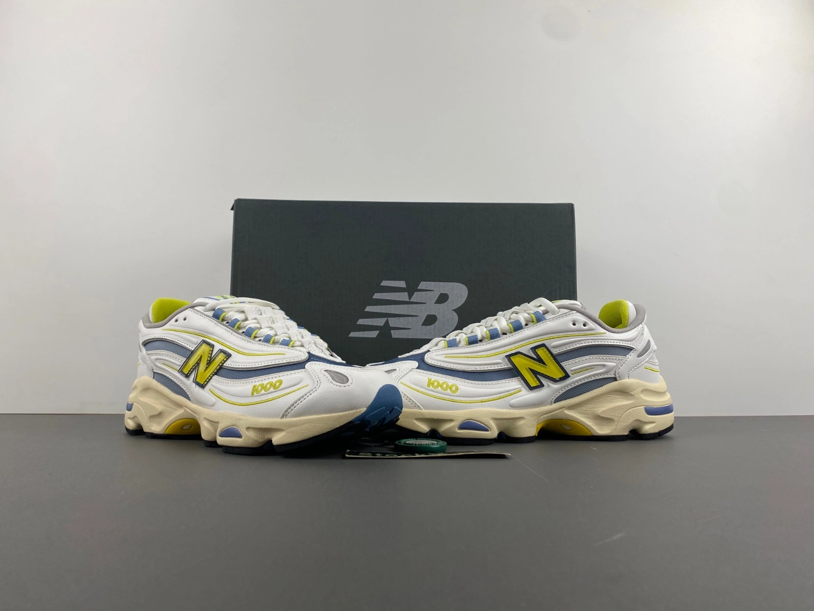 OdorResistant New Balance 1000 Sea Salt Heron Blue M1000CA 2428