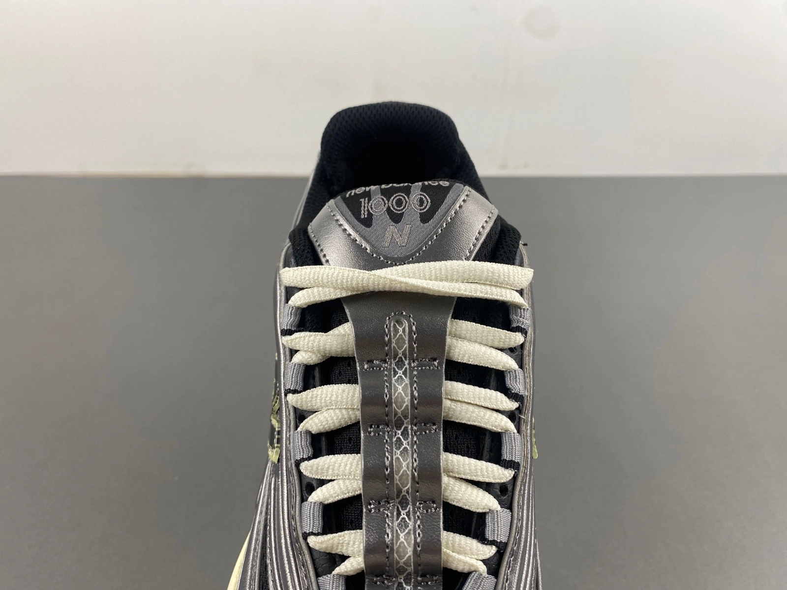 New Balance 1000 Silver Metallic M1000SL StreetReady 2437
