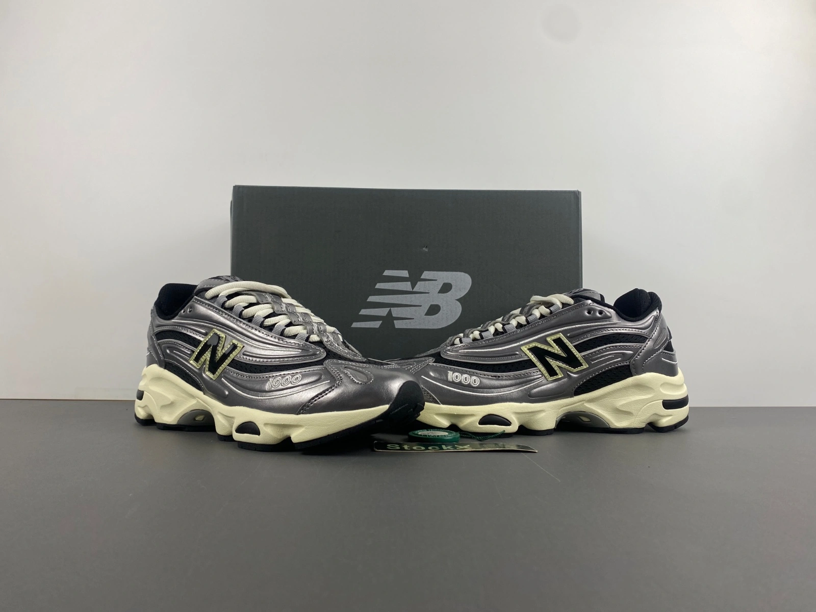 New Balance 1000 Silver Metallic M1000SL StreetReady 2437