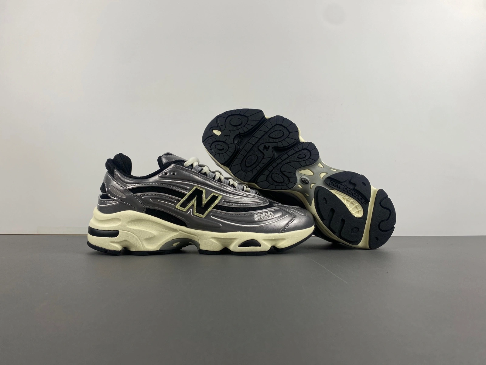 New Balance 1000 Silver Metallic M1000SL StreetReady 2437