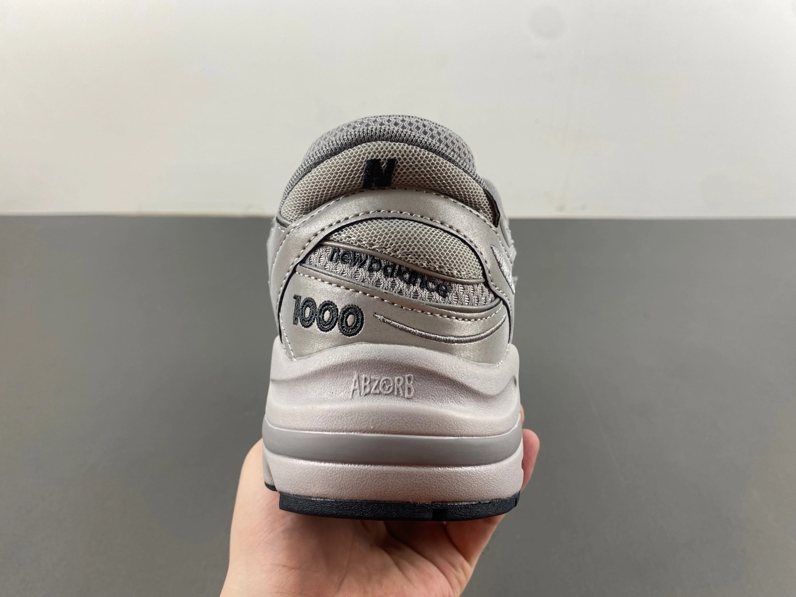 Breathable New Balance 1000 Silver Reflective M1000TE 2426