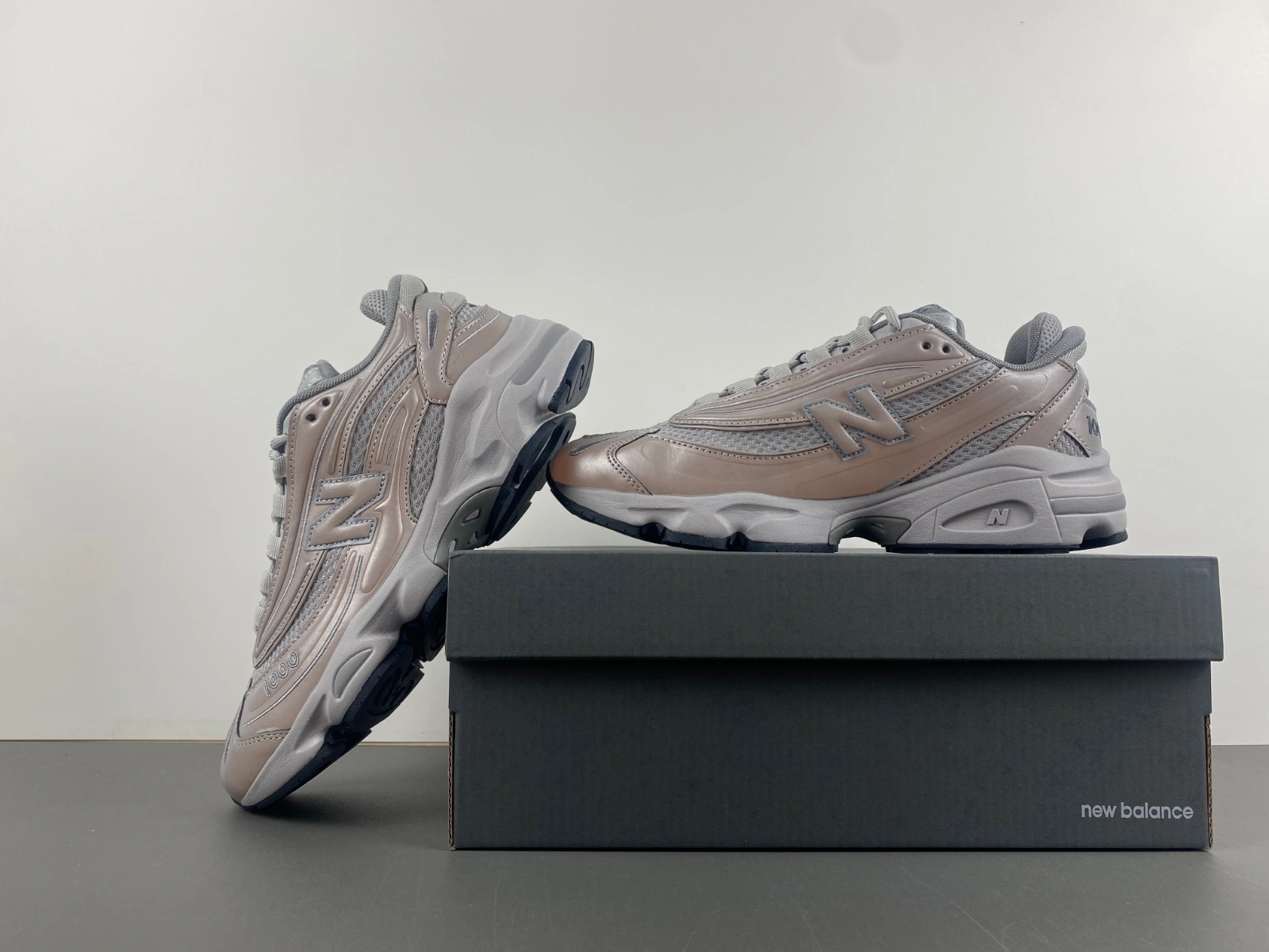 Breathable New Balance 1000 Silver Reflective M1000TE 2426
