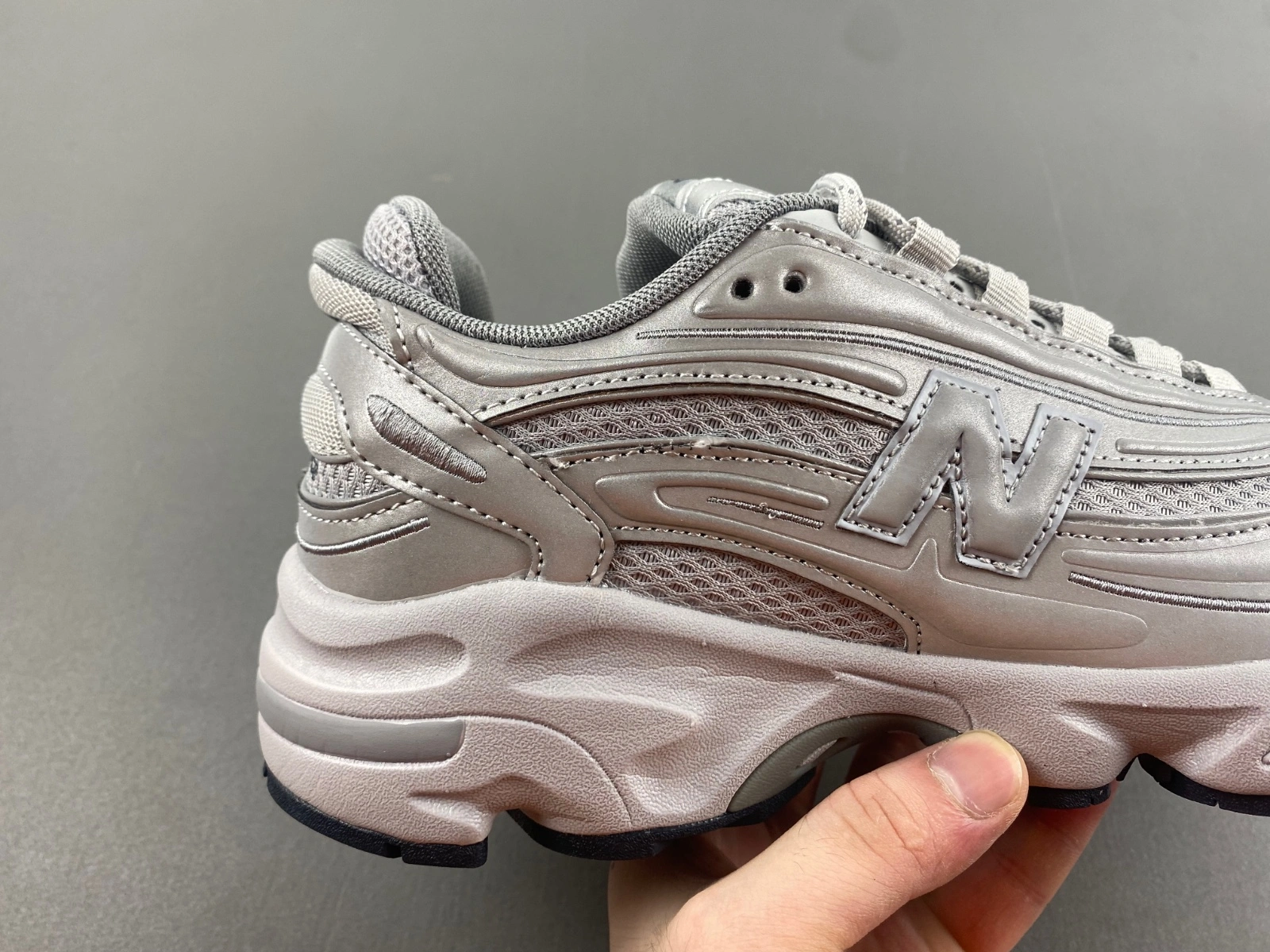 Breathable New Balance 1000 Silver Reflective M1000TE 2426