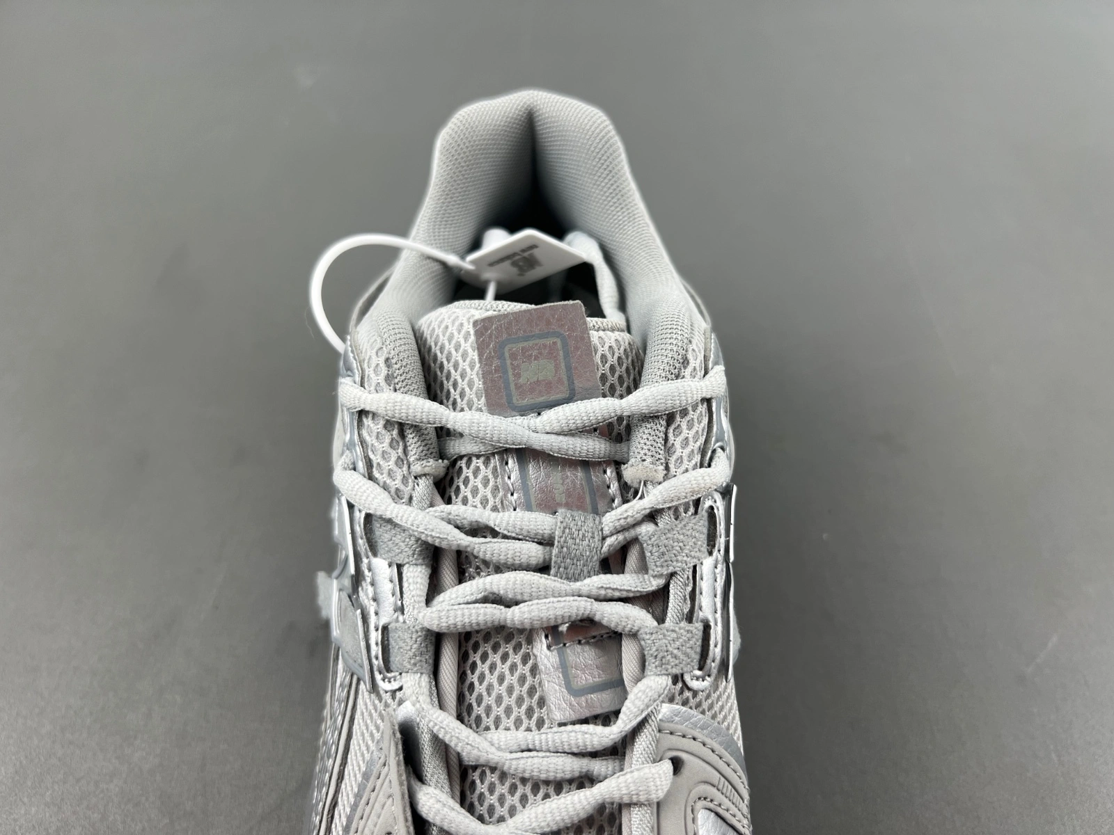 Premium New Balance 1906A Concrete Silver Metallic M1906AG 2422