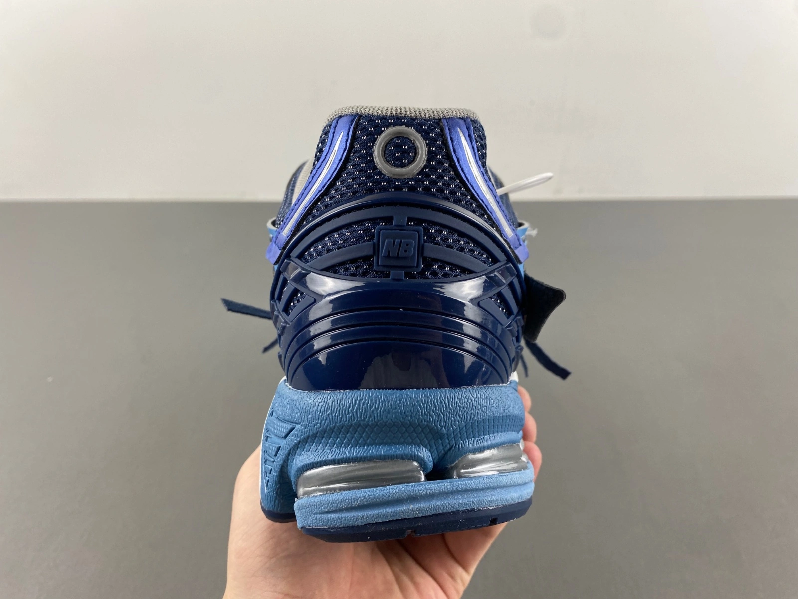 SmoothTexture New Balance 1906A Deep Blue U1906AB 2394