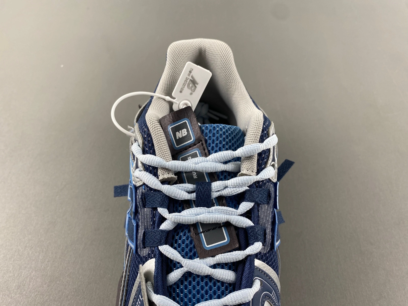 SmoothTexture New Balance 1906A Deep Blue U1906AB 2394
