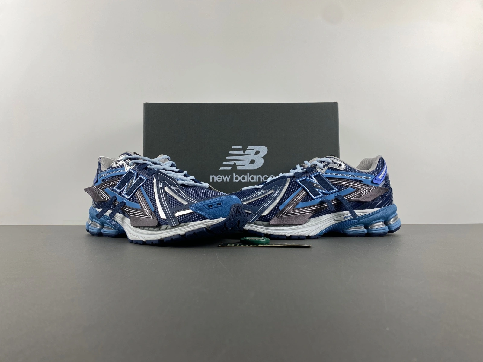 SmoothTexture New Balance 1906A Deep Blue U1906AB 2394