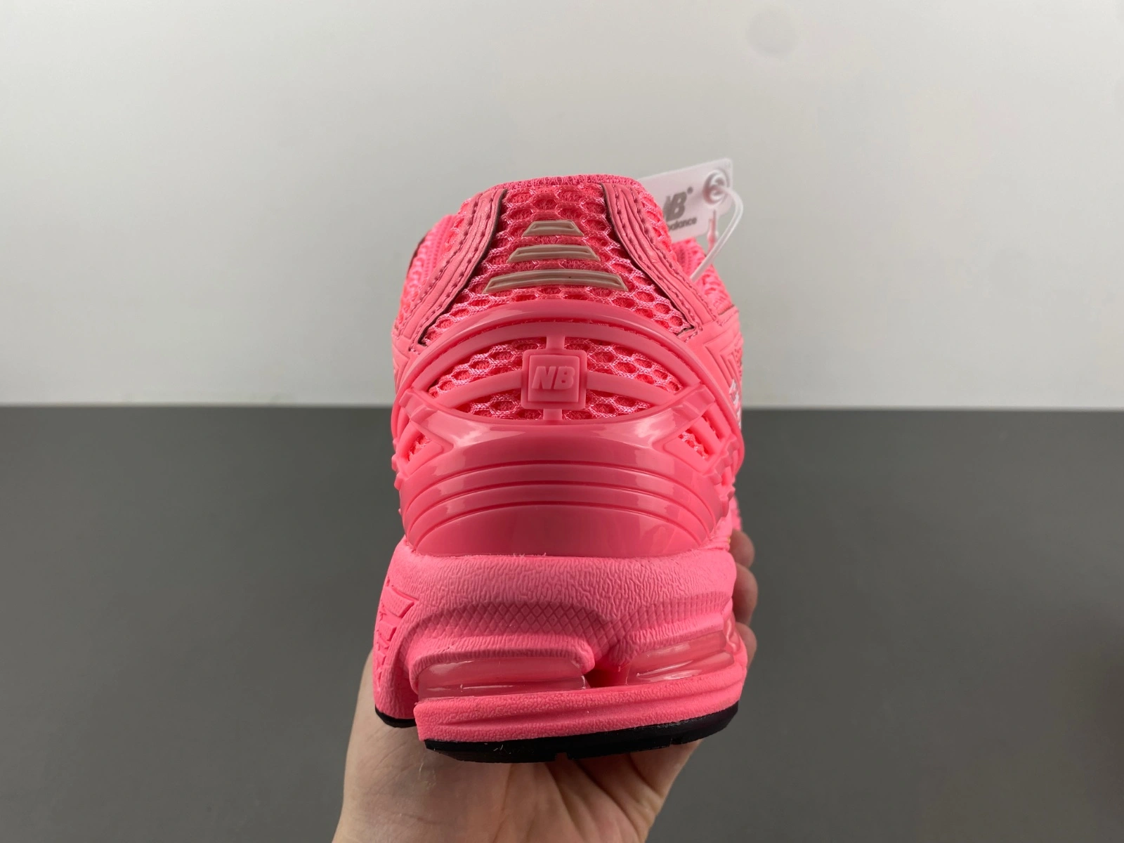 New Balance 1906R ASOS Exclusive Neon Pink M1906RAP Resilient 2376