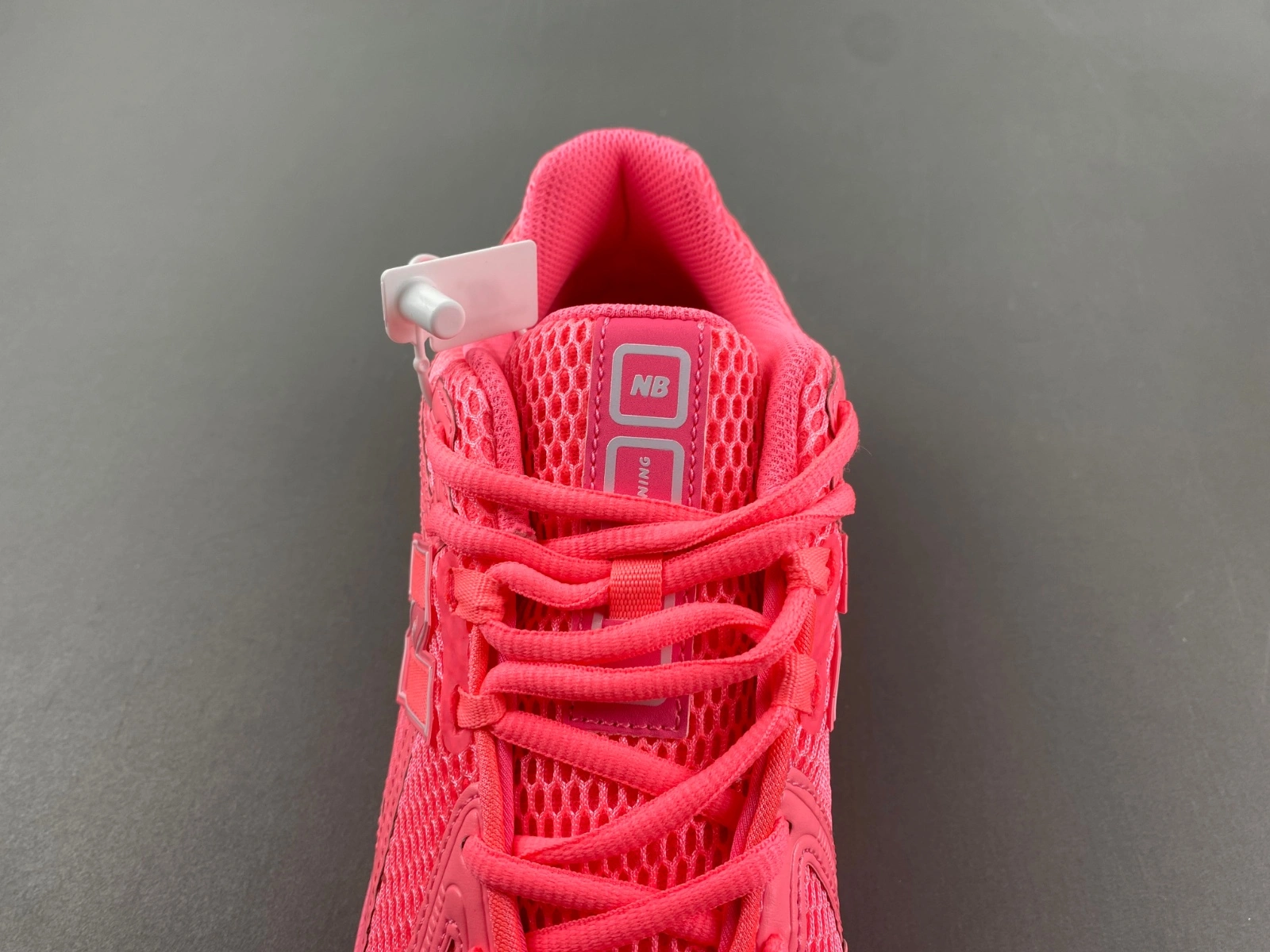 New Balance 1906R ASOS Exclusive Neon Pink M1906RAP Resilient 2376