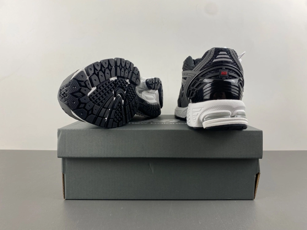 New Balance 1906R Black Team Red Castlerock U1906RCB StreetReady 2339