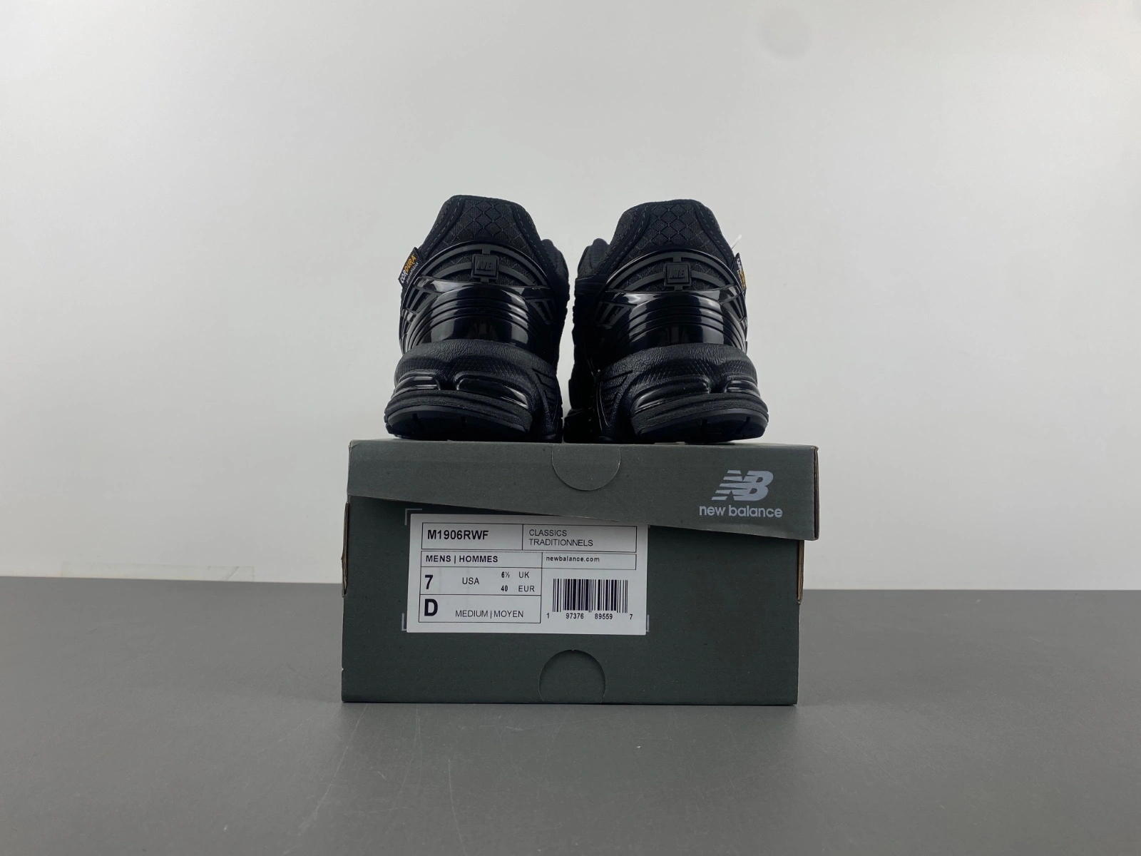 New Balance 1906R Cordura Black Magnet M1906RWF ZipUp 2383