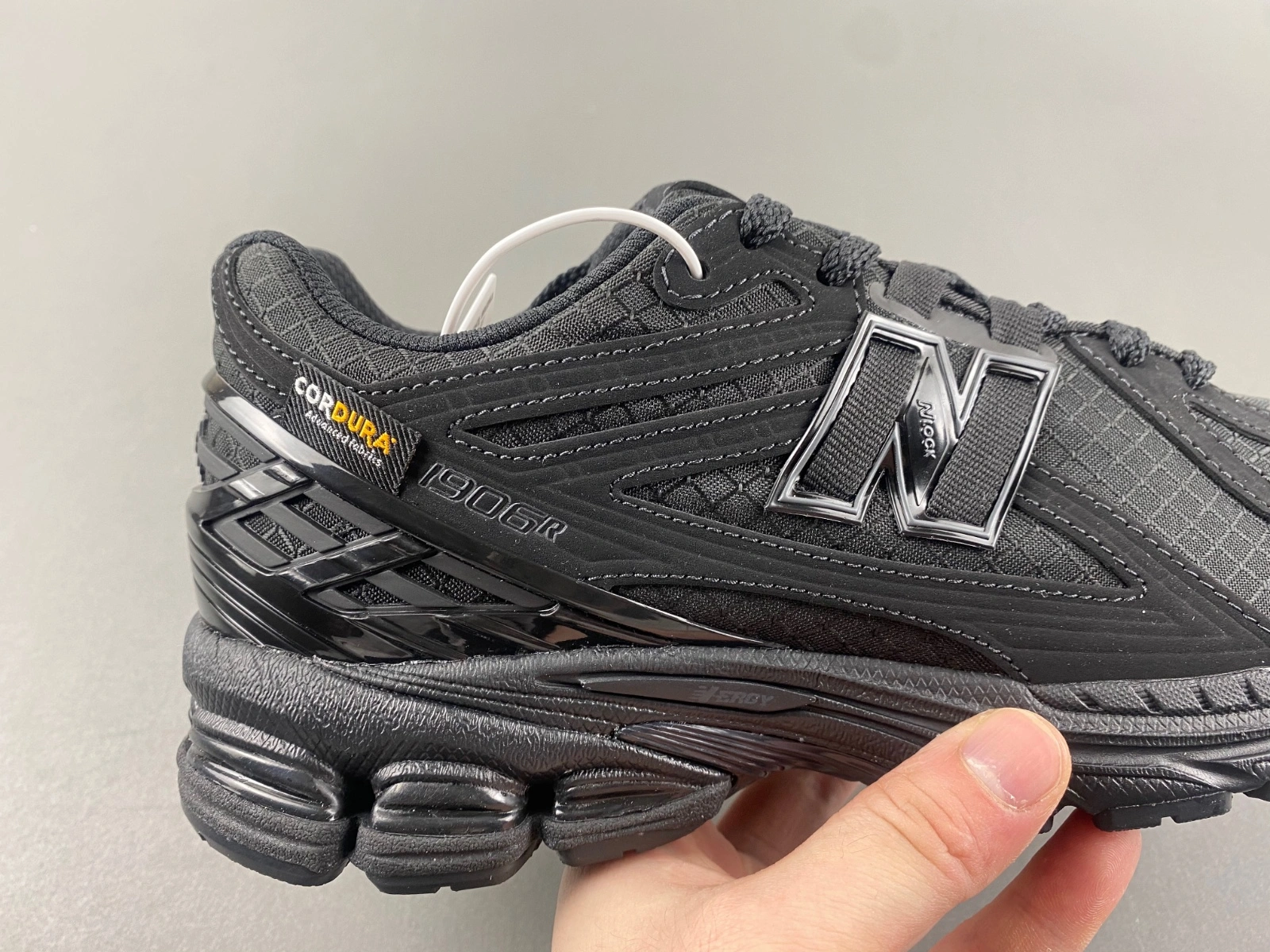 New Balance 1906R Cordura Black Magnet M1906RWF ZipUp 2383