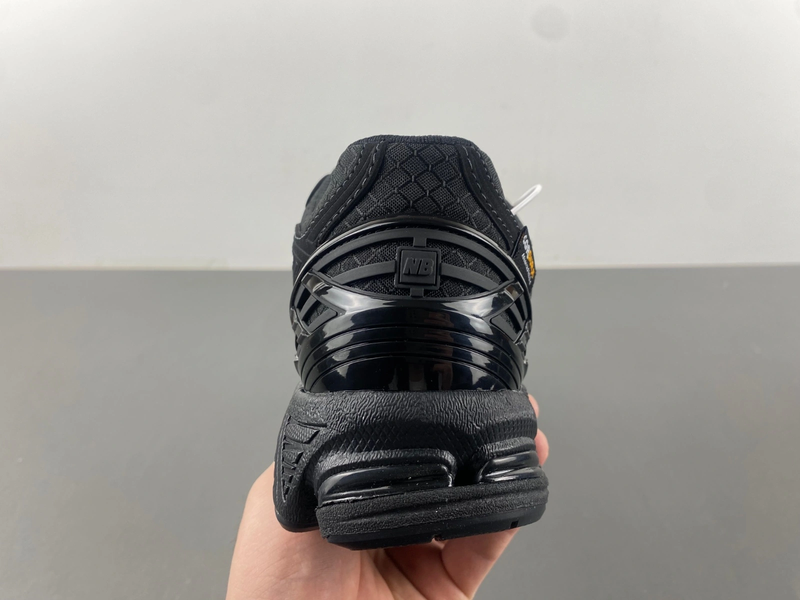 New Balance 1906R Cordura Black Magnet M1906RWF ZipUp 2383