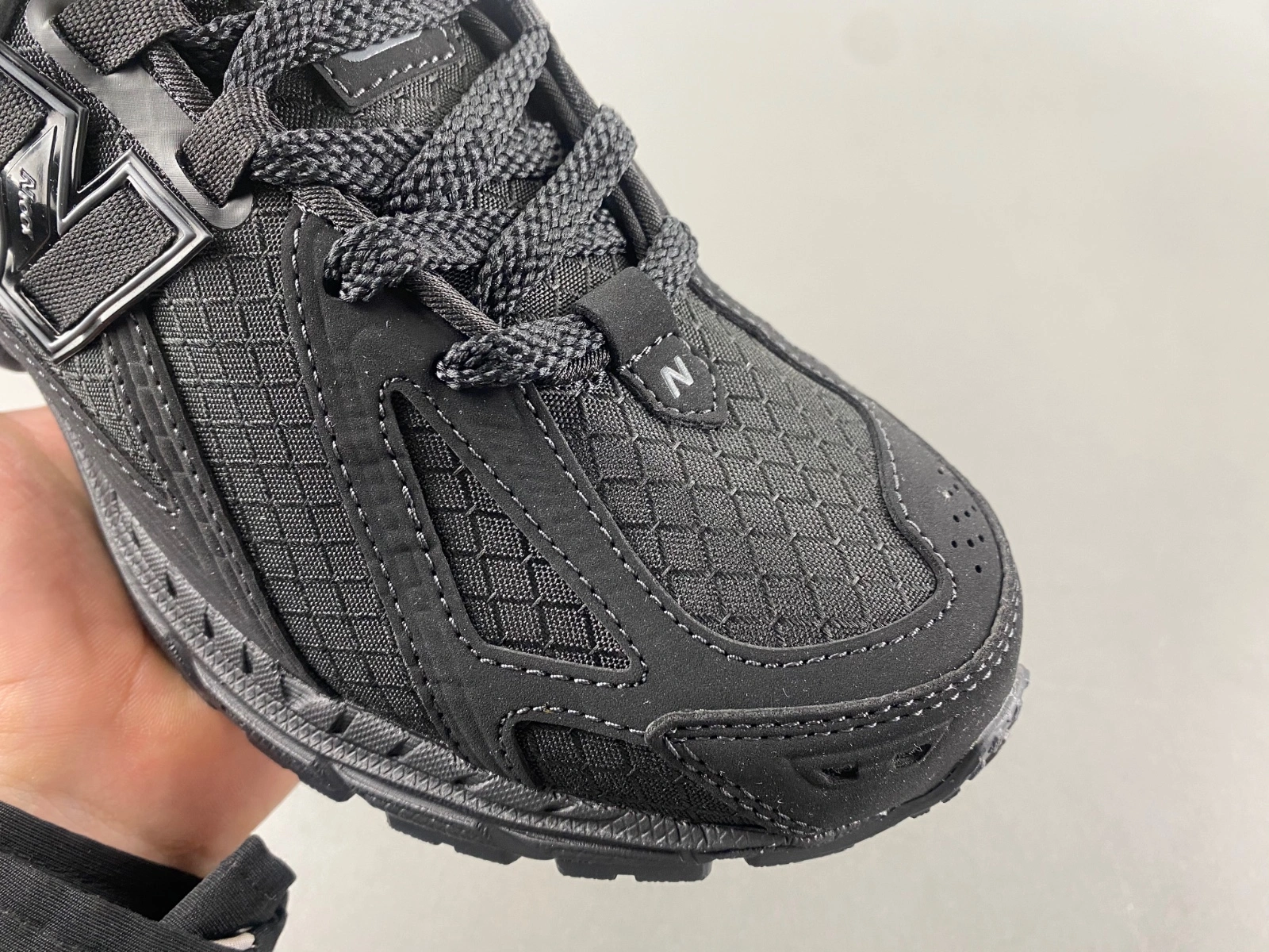 New Balance 1906R Cordura Black Magnet M1906RWF ZipUp 2383