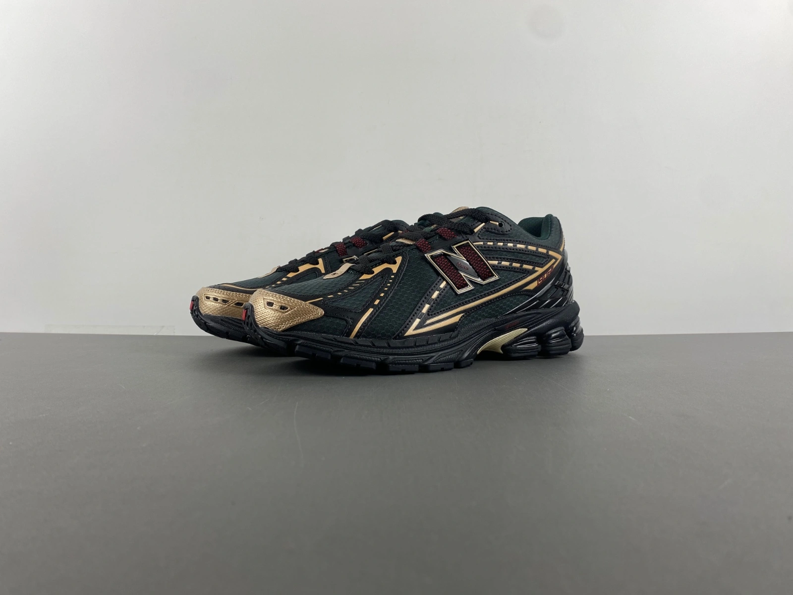 Flexible New Balance 1906R Kith Black M1906RKS 2392