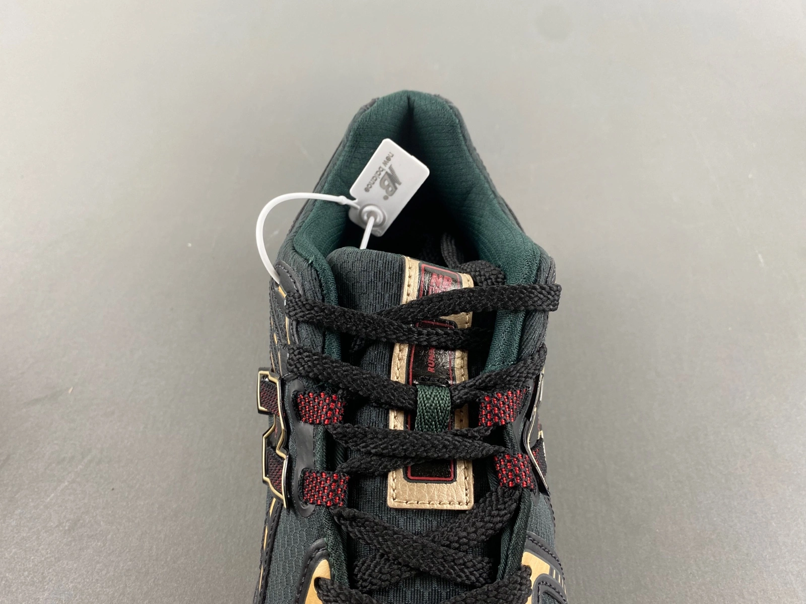 Flexible New Balance 1906R Kith Black M1906RKS 2392