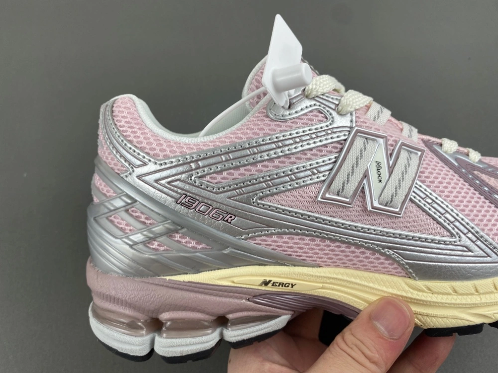 New Balance 1906R Rose Sugar Silver U1906RNF Contemporary 2343