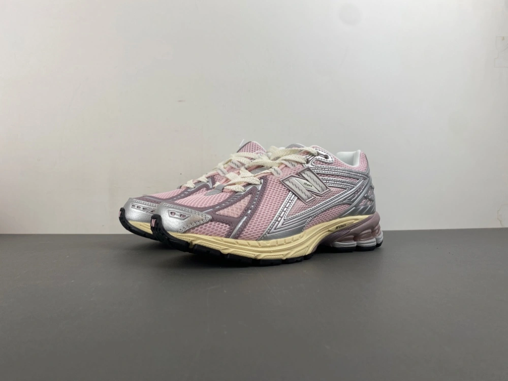 New Balance 1906R Rose Sugar Silver U1906RNF Contemporary 2343