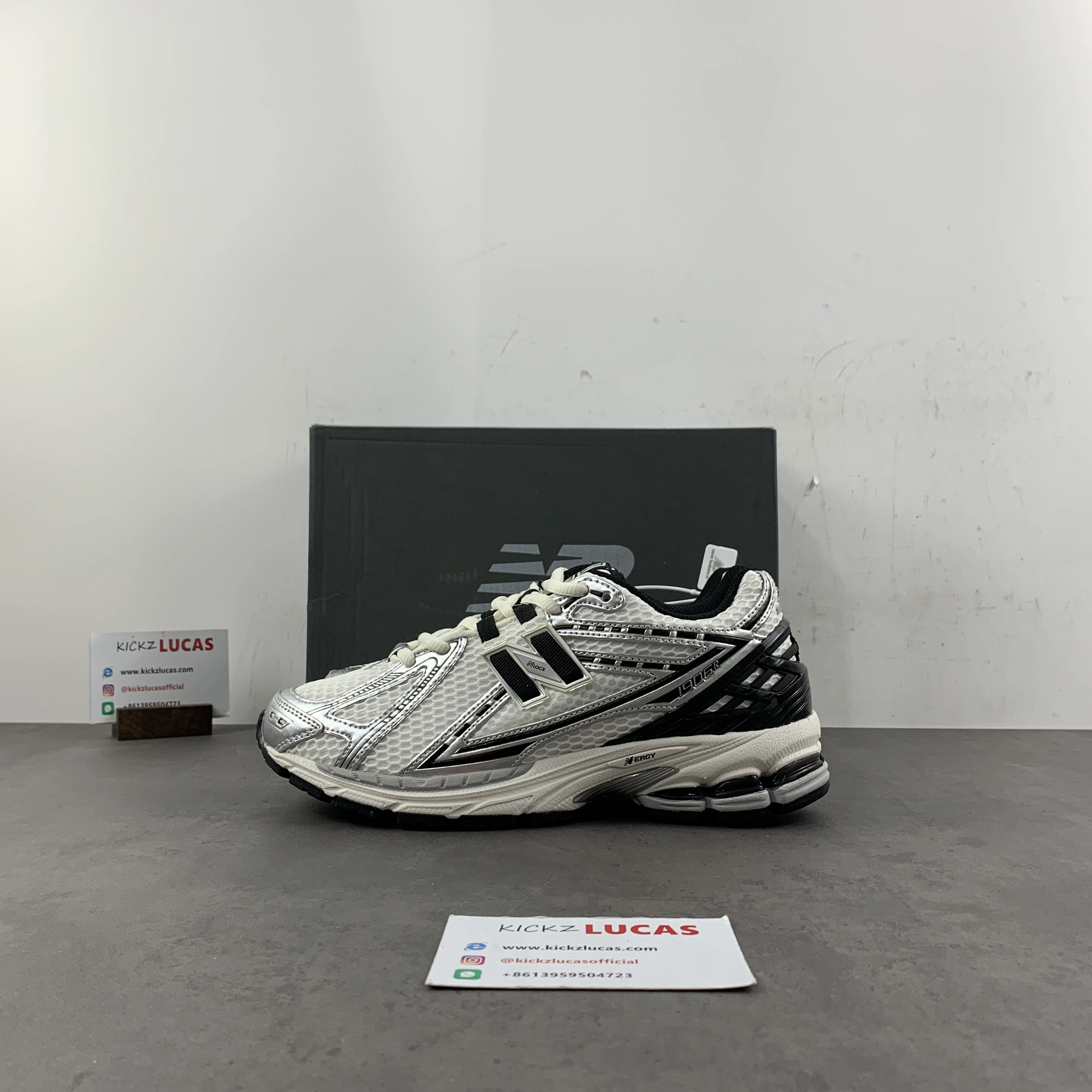 New Balance 1906R Silver Black M1906RER MoistureWicking 2432