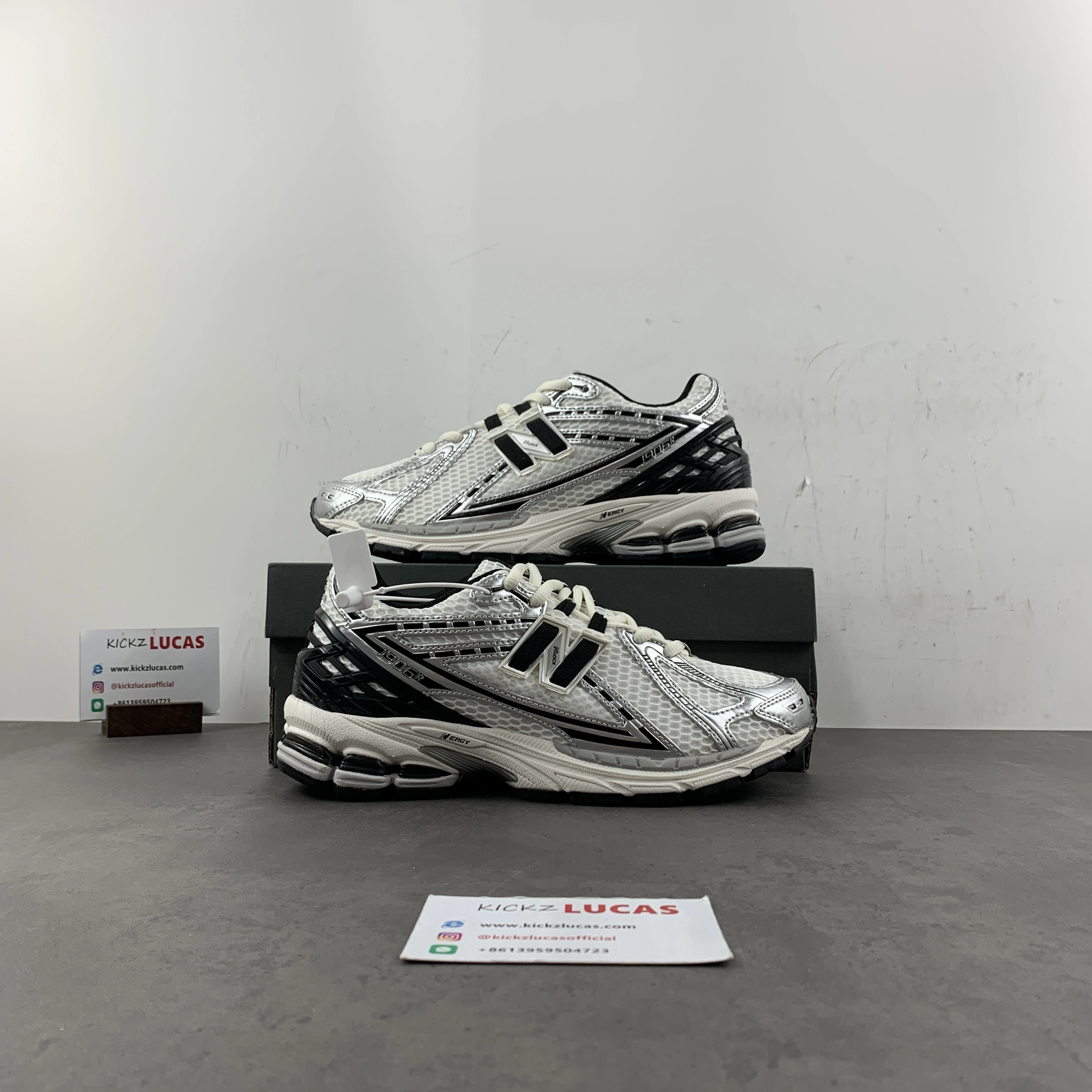 New Balance 1906R Silver Black M1906RER MoistureWicking 2432