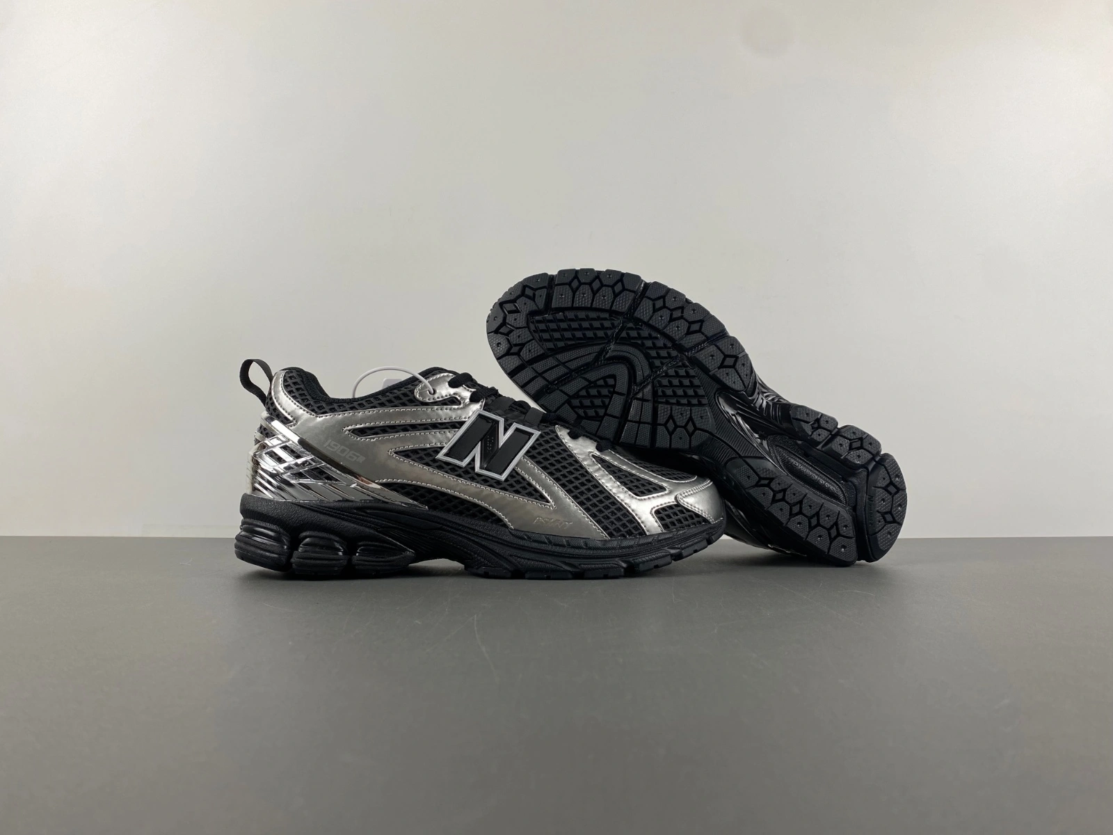 Popular New Balance 1906R The Basement Night Chrome M1906RBS 2395