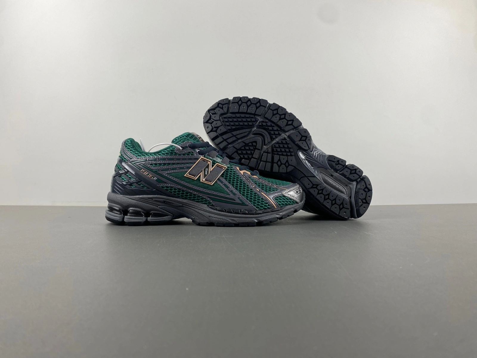 Timeless New Balance 1906R Zalando Trail Mix Green M1906RZM 2371