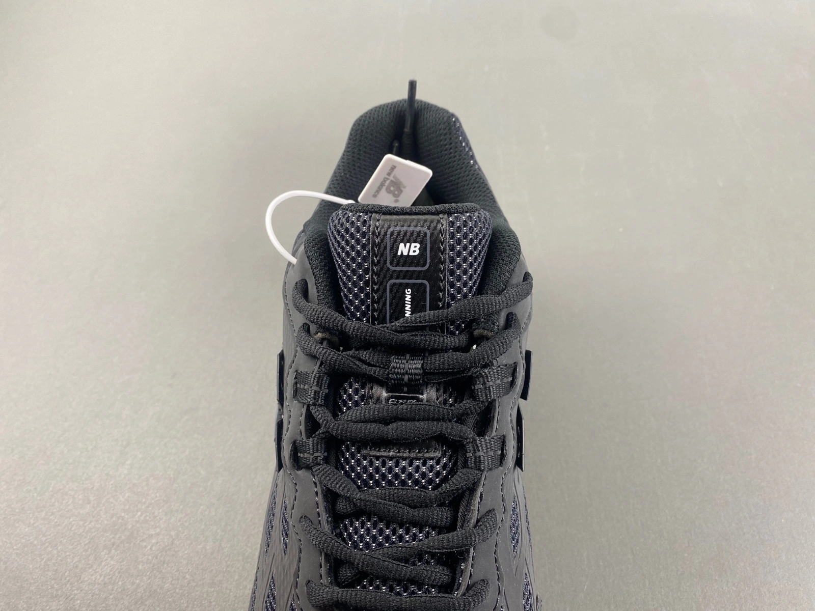 Refined New Balance 1906W Black Silver Metallic U1906WFD 2377