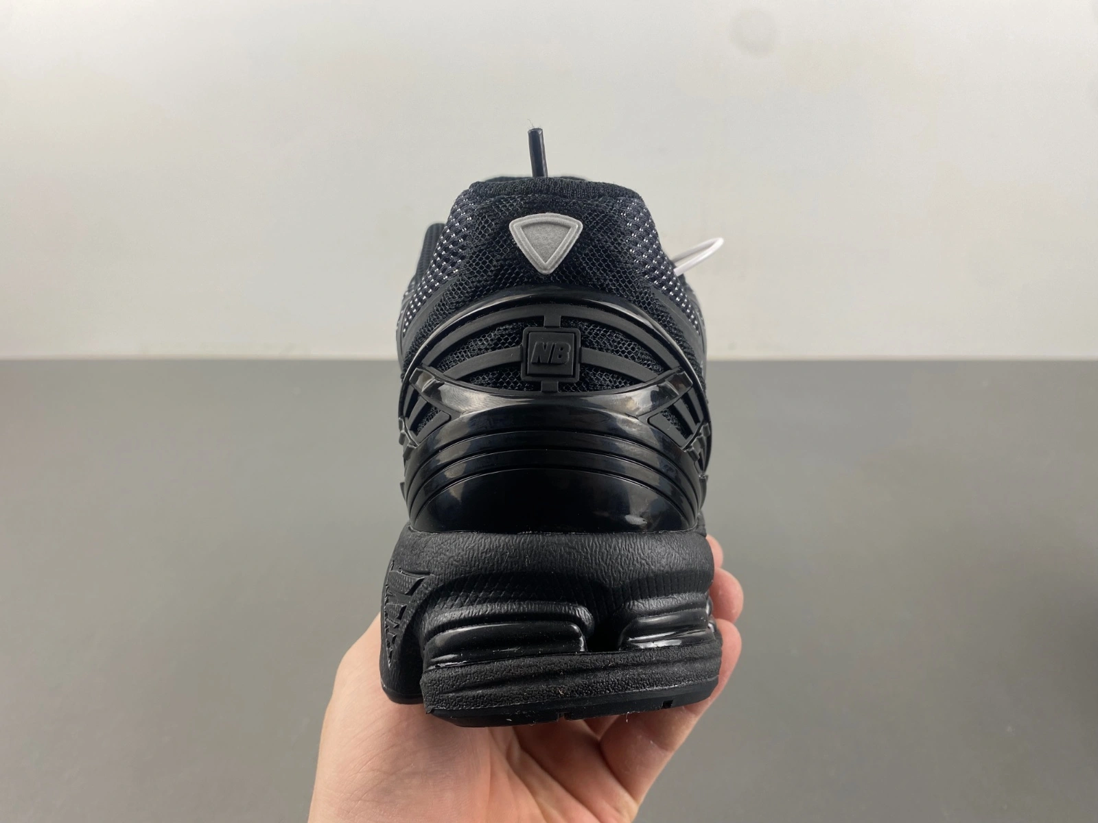 Refined New Balance 1906W Black Silver Metallic U1906WFD 2377