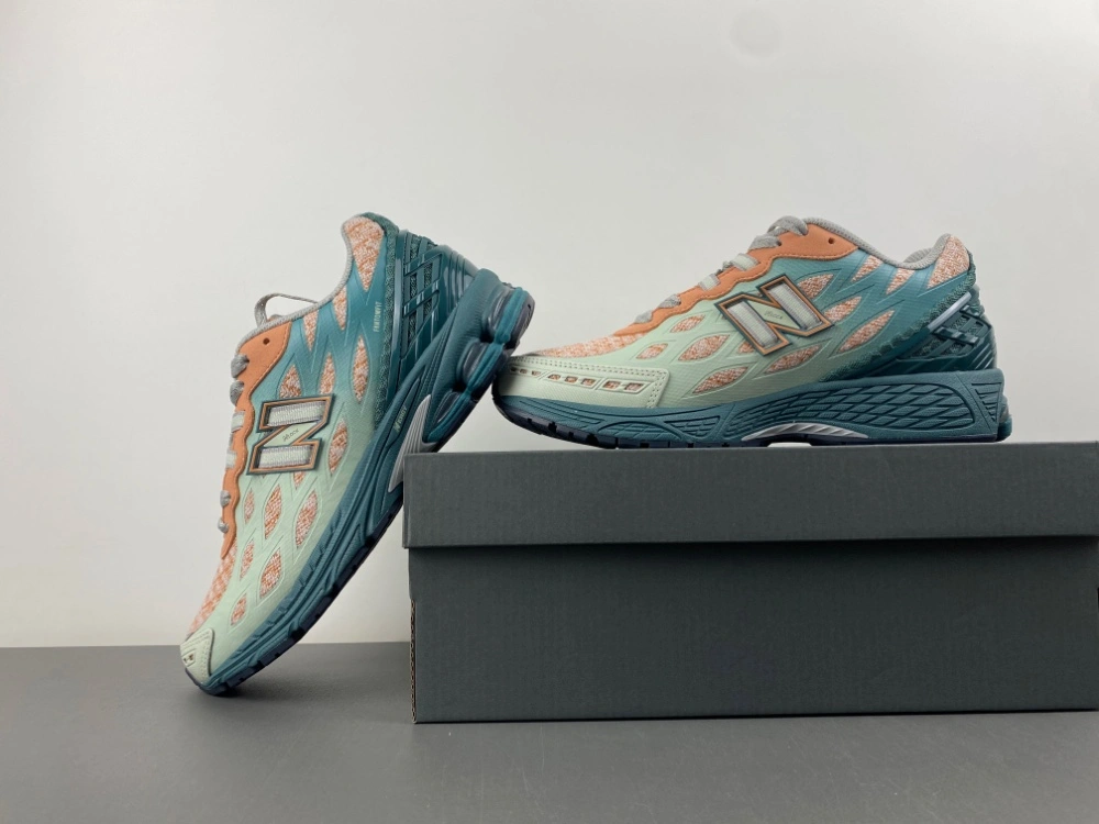 New Balance 1906W New Spruce Light Sparrow U1906WFB TechFriendly 2354