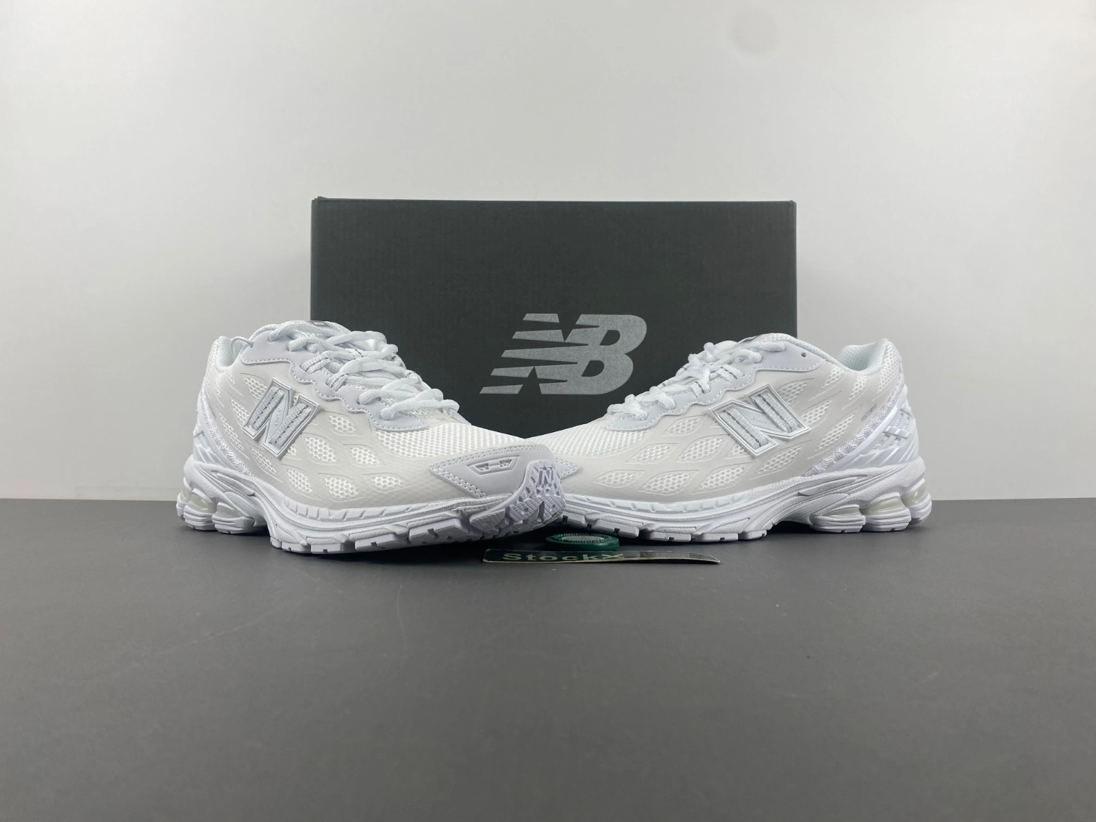 New Balance 1906W White Silver Metallic U1906WFC Stretchable 2384