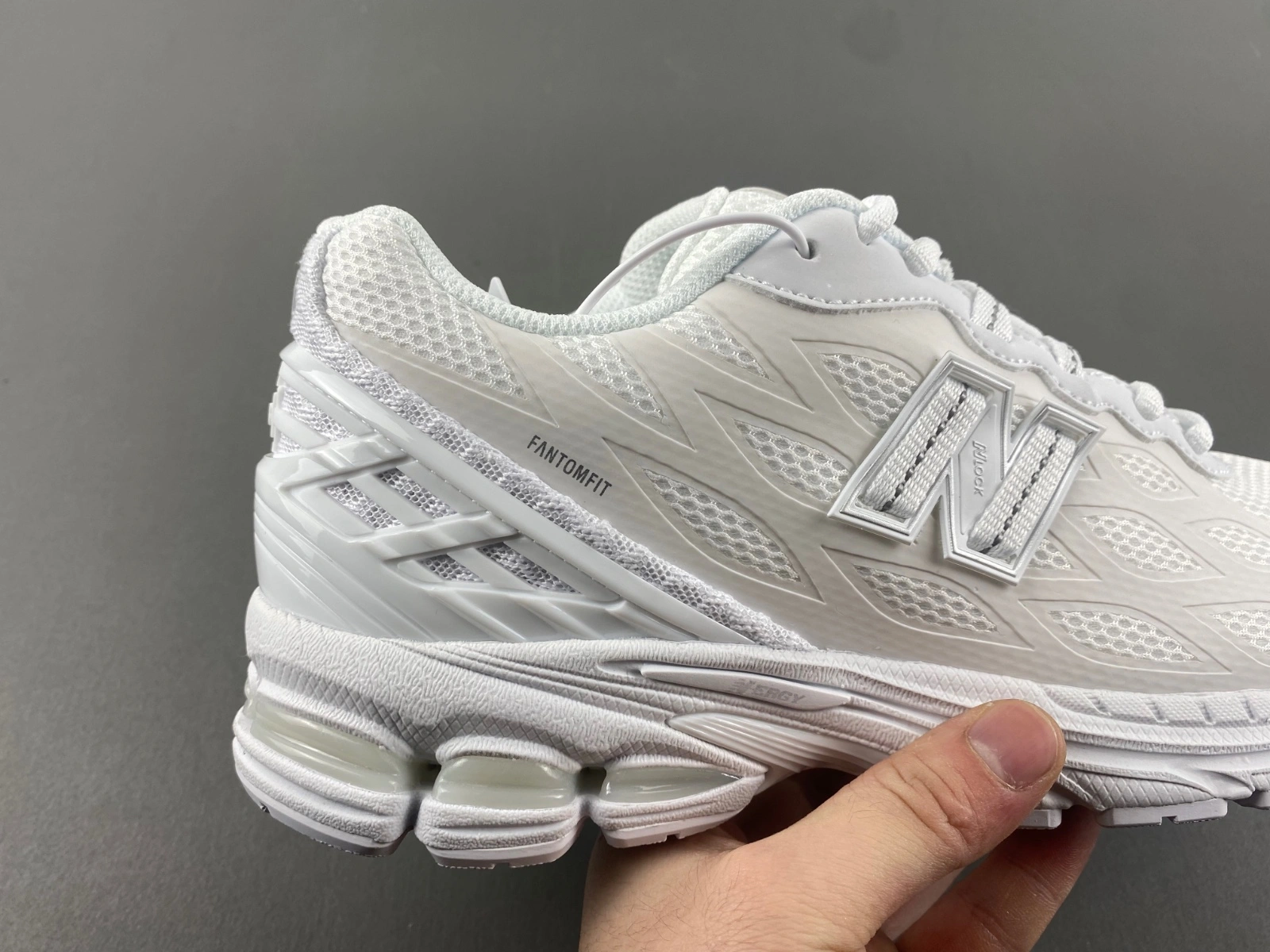 New Balance 1906W White Silver Metallic U1906WFC Stretchable 2384