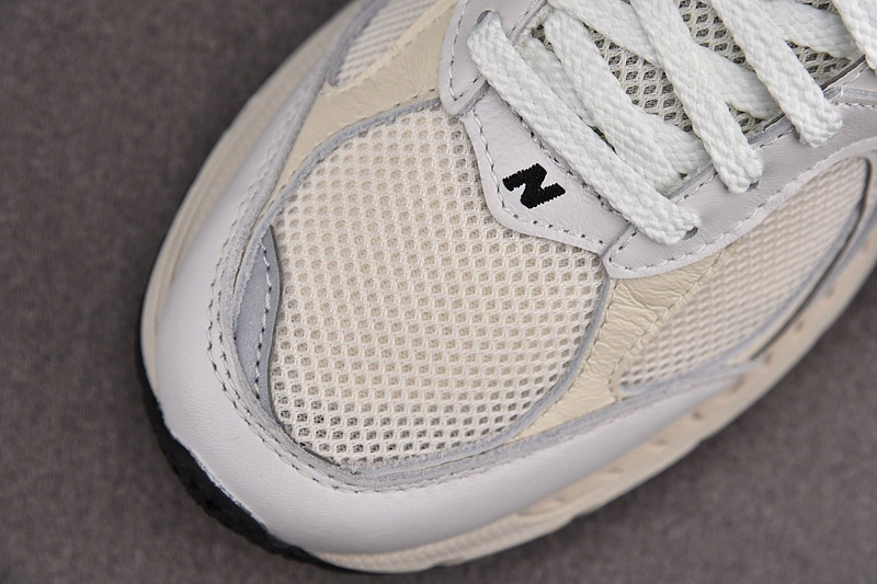 New Balance 2002R Atlas Lemon Haze ML2002RQ Attractive 2484