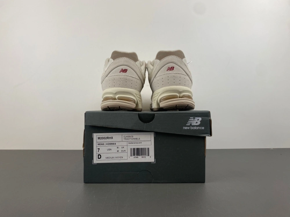 New Balance 2002R Beige M2002RHX Effortless 2344