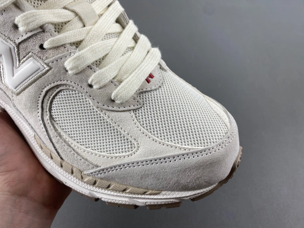 New Balance 2002R Beige M2002RHX Effortless 2344