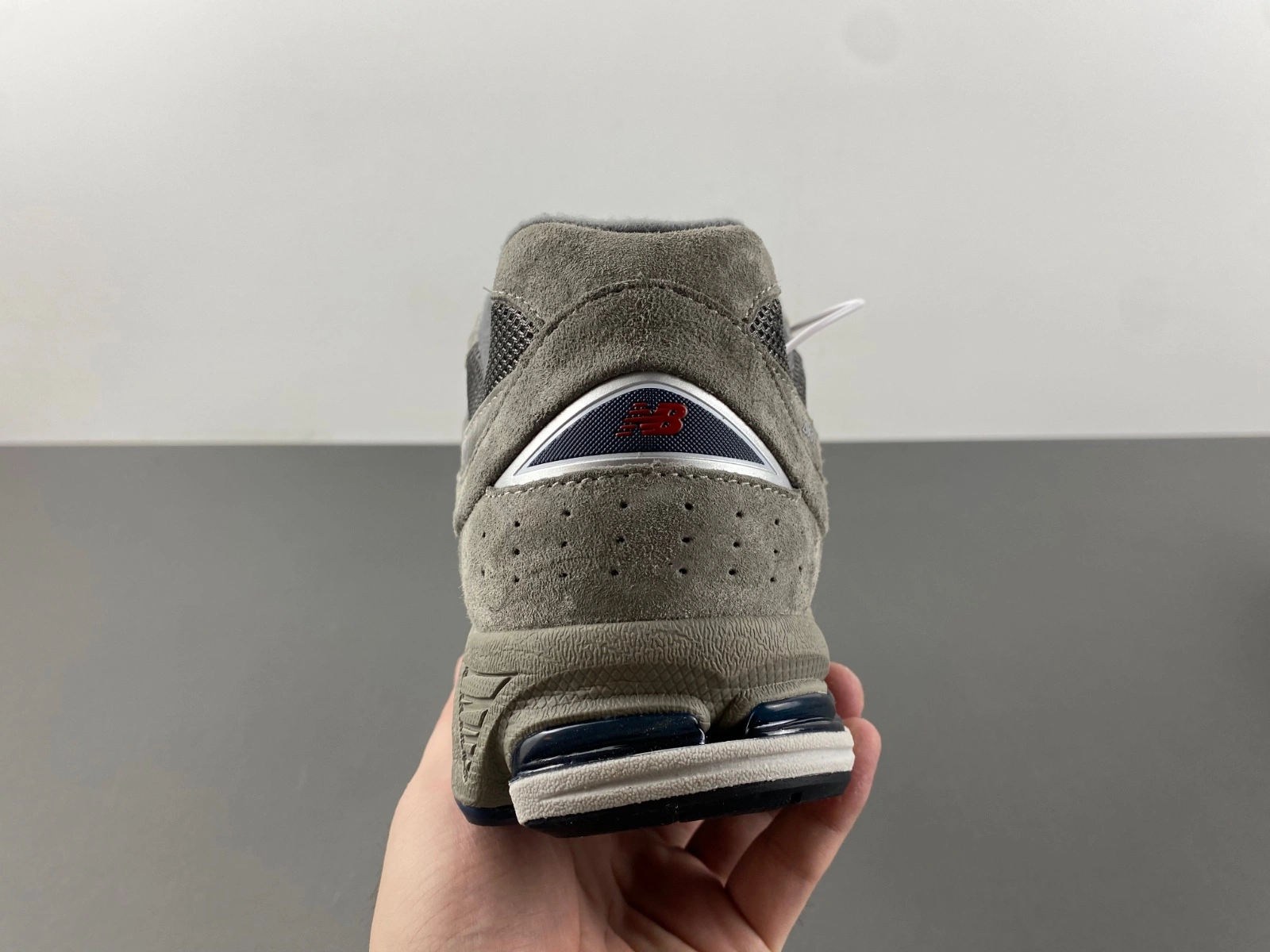 New Balance 2002R Light Grey ML2002RA HighPerformance 2483