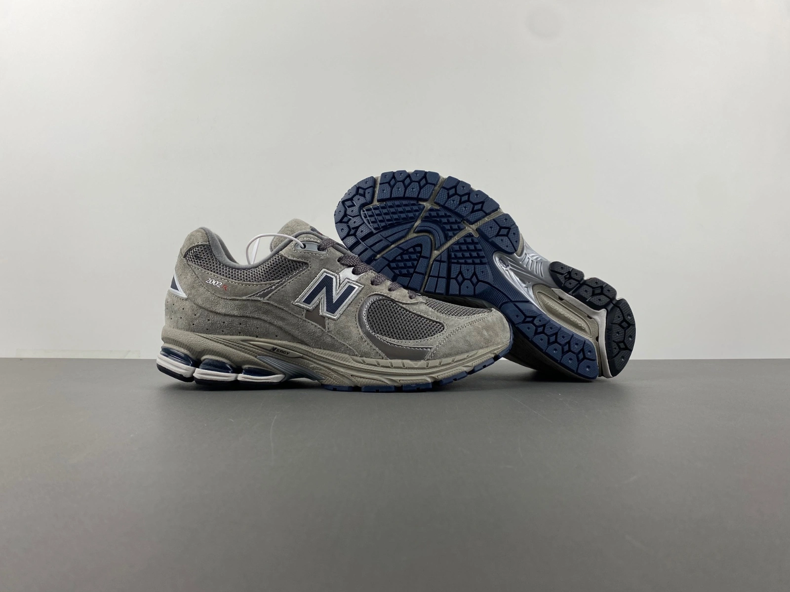 New Balance 2002R Light Grey ML2002RA HighPerformance 2483