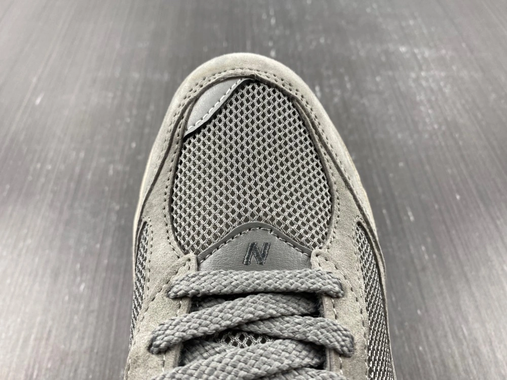 SoftTouch New Balance 2002R Marblehead Light Aluminum ML2002RC 2503